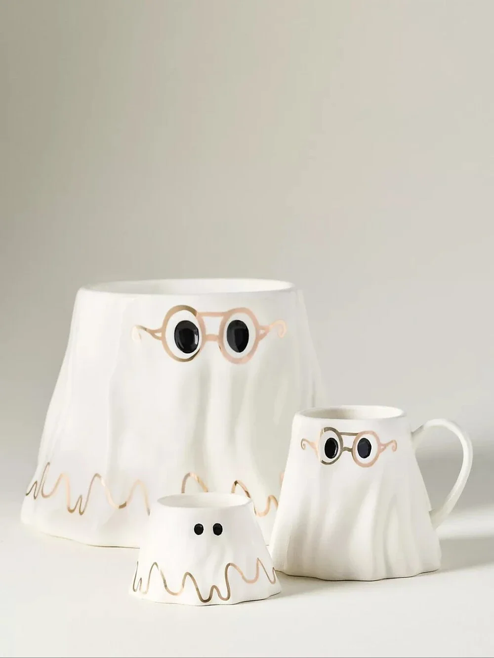 Anthropologie The Mud Fairy Stoneware 24k Gold Accent Ghost Nut Bowl
